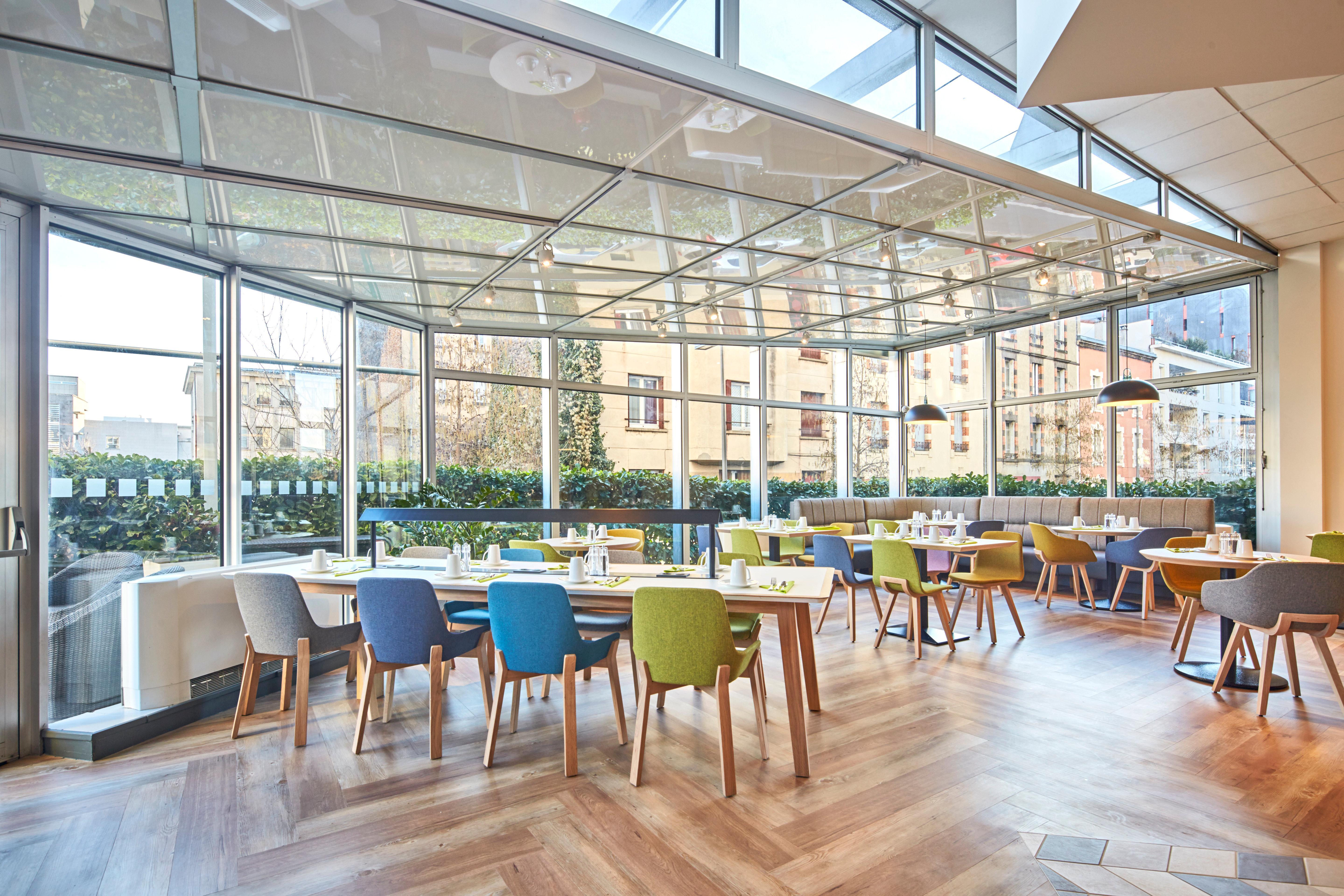 Holiday Inn Clermont Ferrand Centre By Ihg Exterior foto
