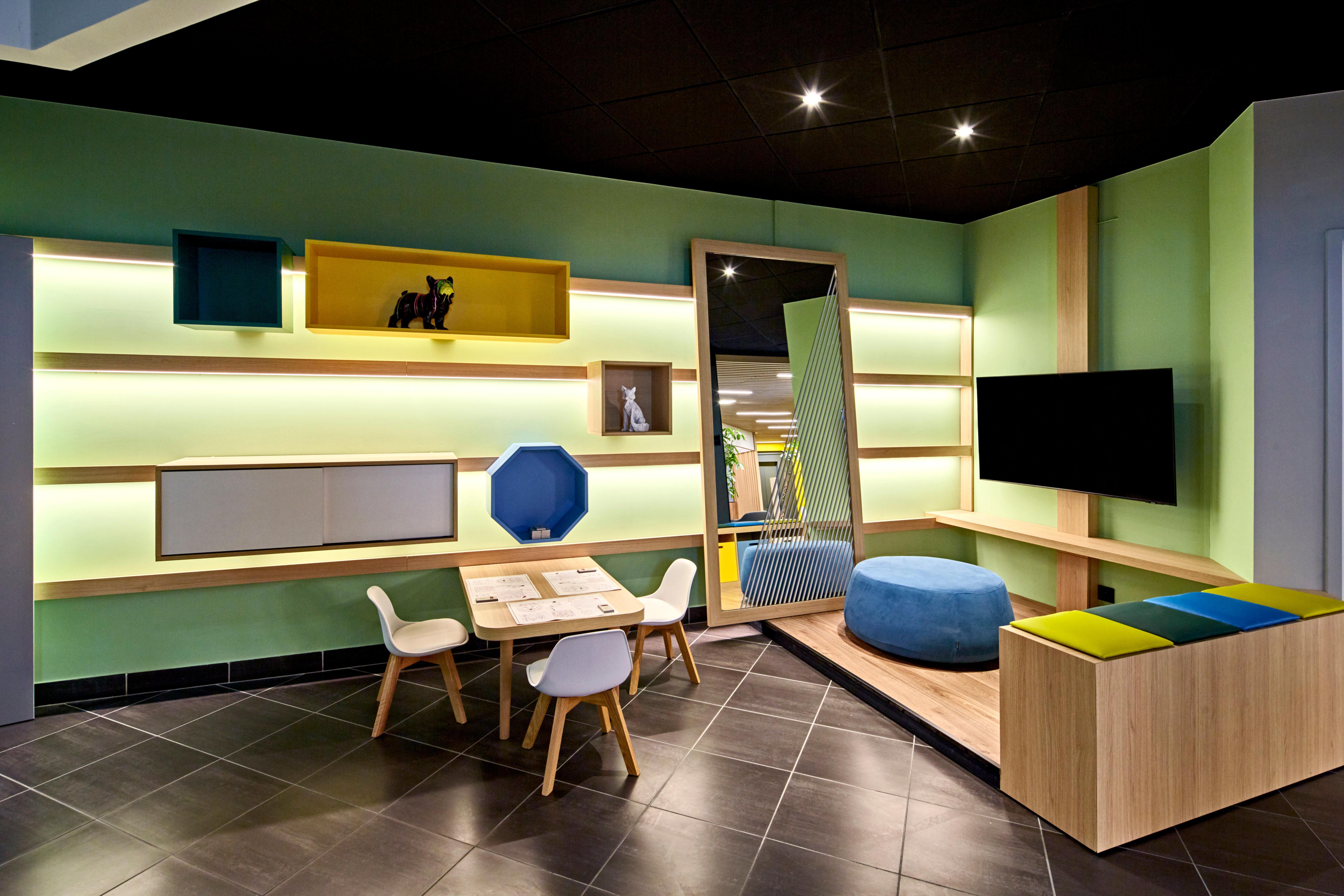 Holiday Inn Clermont Ferrand Centre By Ihg Exterior foto