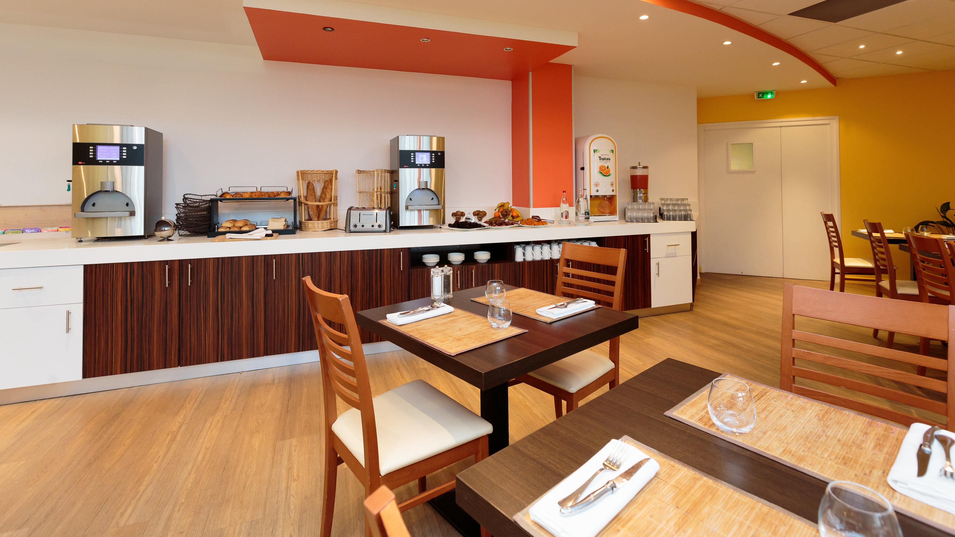 Holiday Inn Clermont Ferrand Centre By Ihg Exterior foto