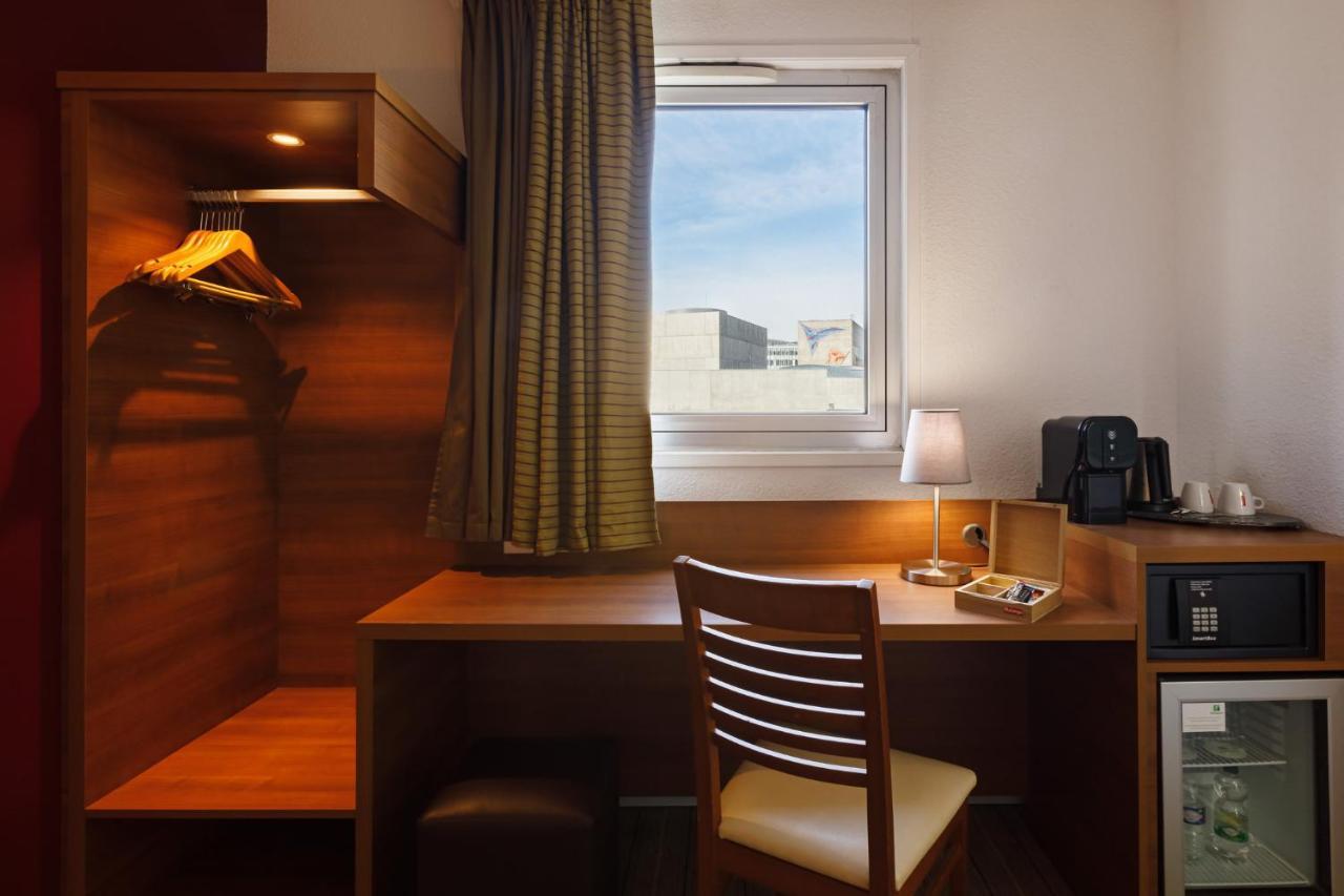Holiday Inn Clermont Ferrand Centre By Ihg Exterior foto
