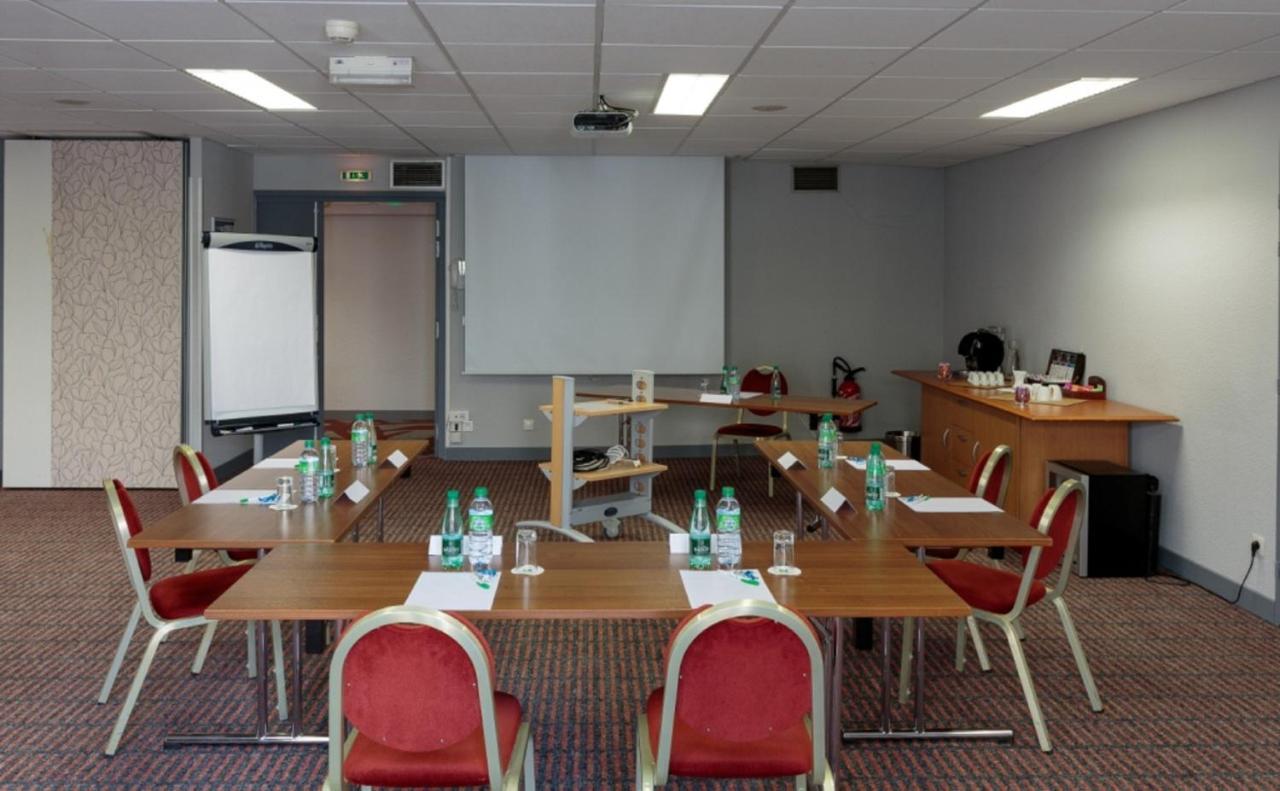 Holiday Inn Clermont Ferrand Centre By Ihg Exterior foto