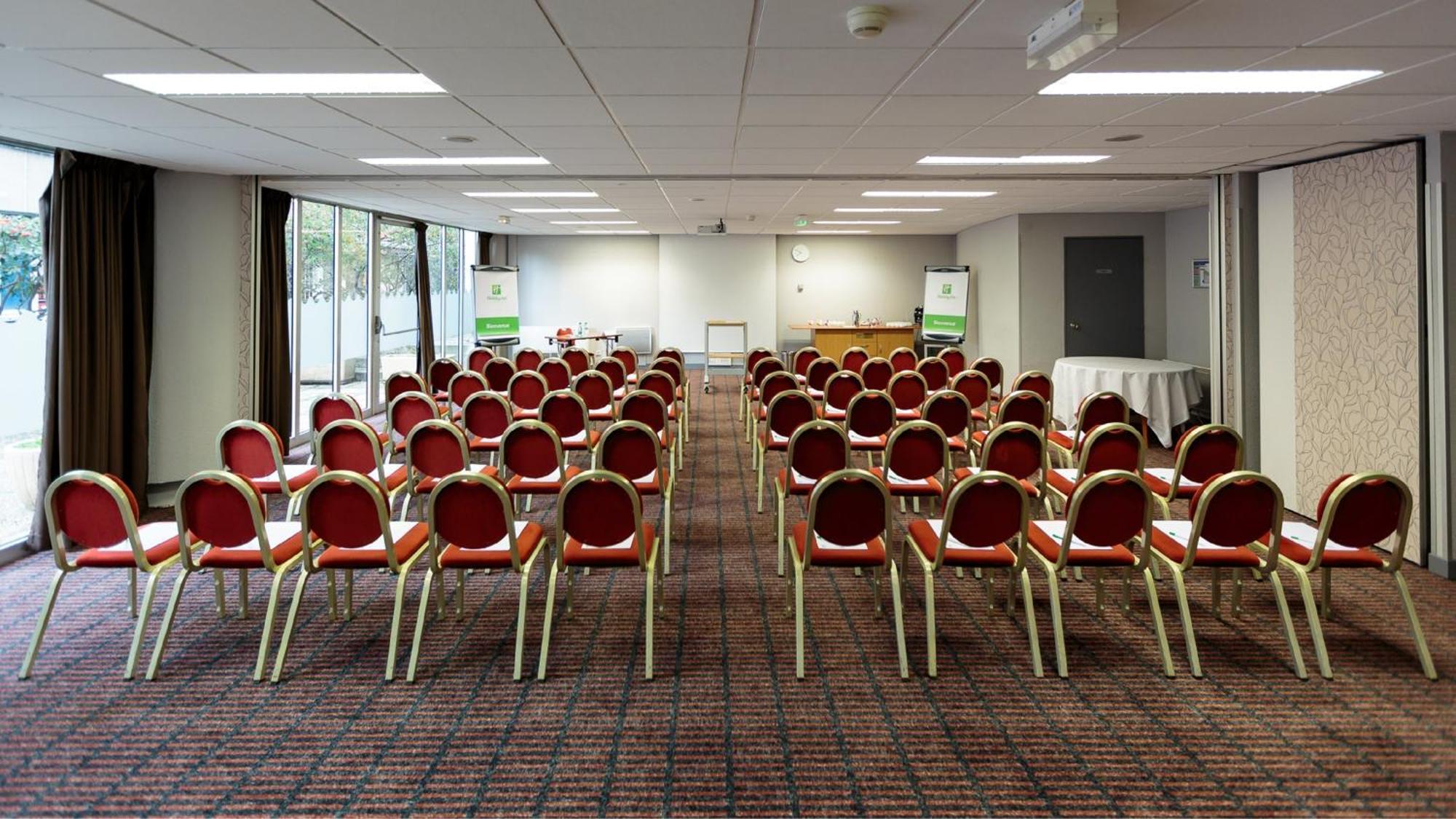 Holiday Inn Clermont Ferrand Centre By Ihg Exterior foto