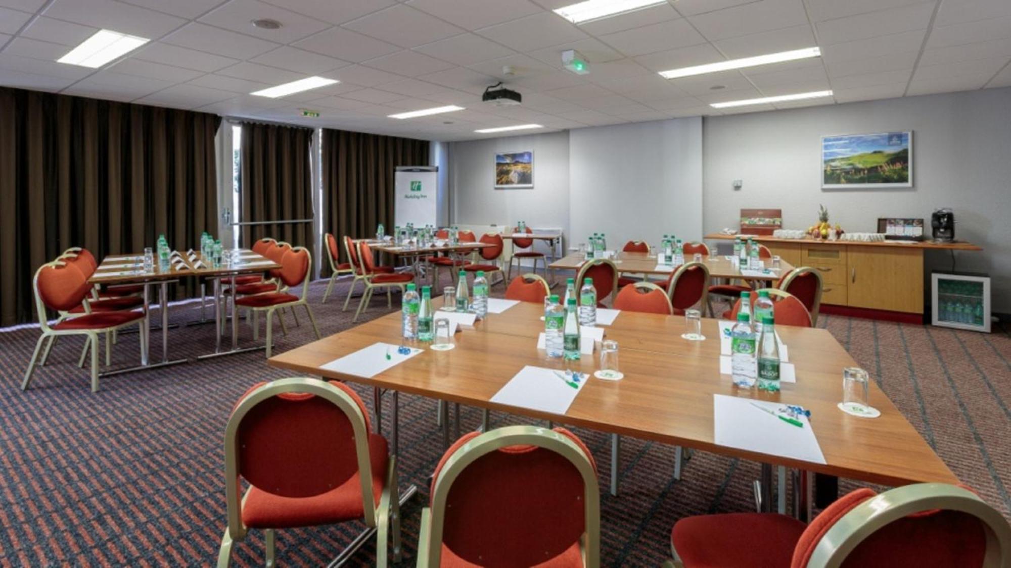 Holiday Inn Clermont Ferrand Centre By Ihg Exterior foto
