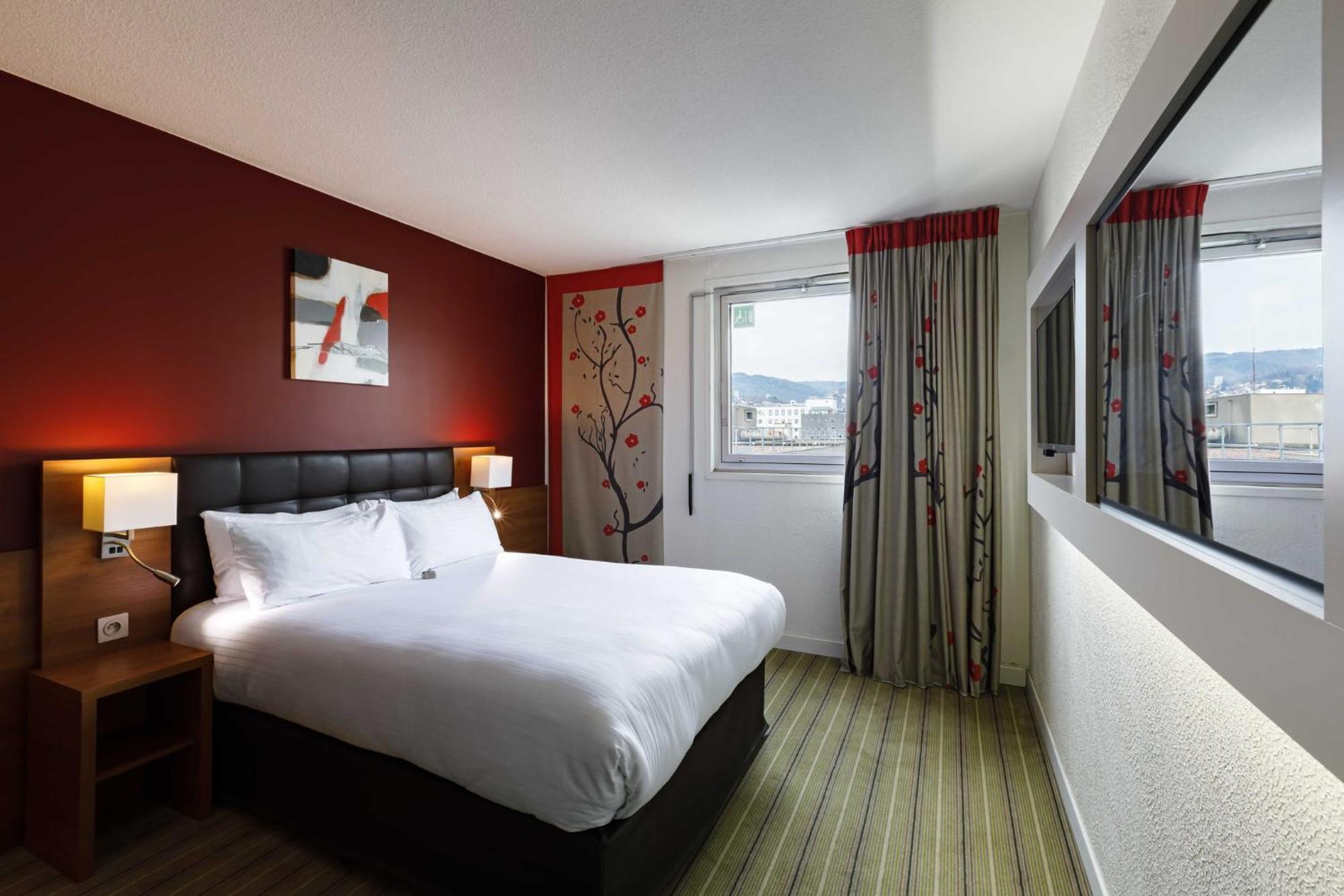 Holiday Inn Clermont Ferrand Centre By Ihg Exterior foto