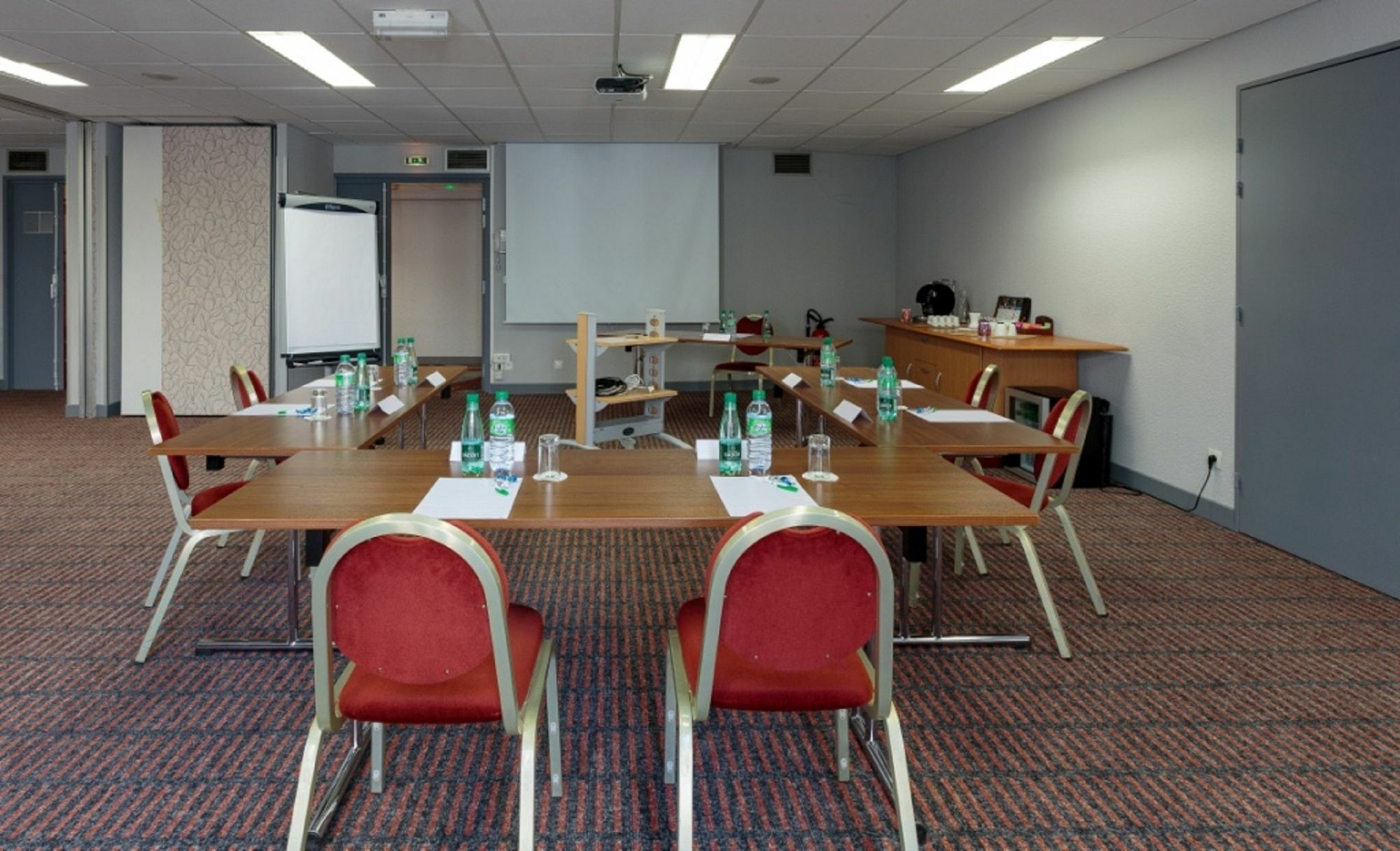 Holiday Inn Clermont Ferrand Centre By Ihg Exterior foto